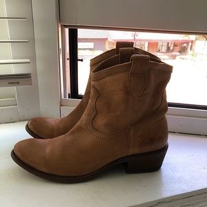 Womens Frye Western Ankle boots